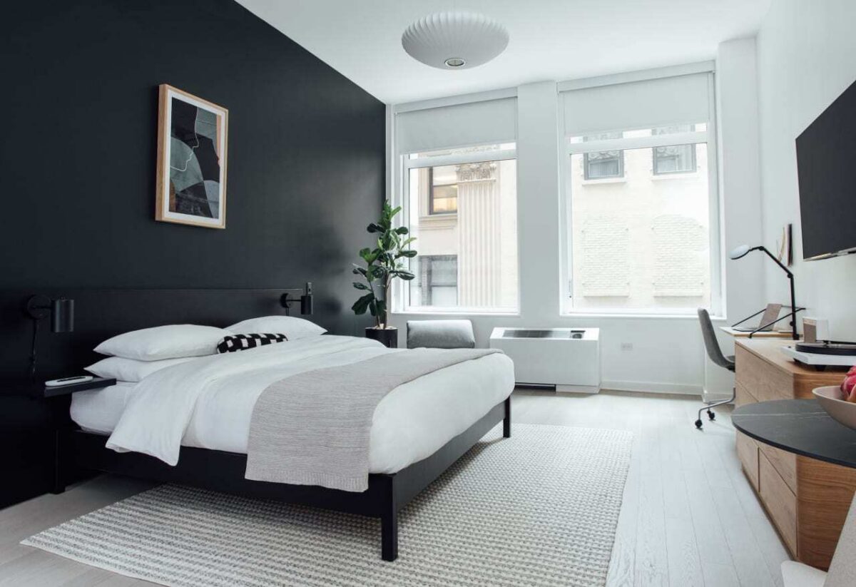 Prins van Hola Pola Home in New York 3