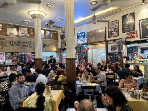 Baron van Hola Pola Bombay Bollywood 394